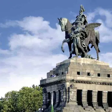 Stilvolle Altstadtwohnung Mit 2 Schlafzimmern 아파트